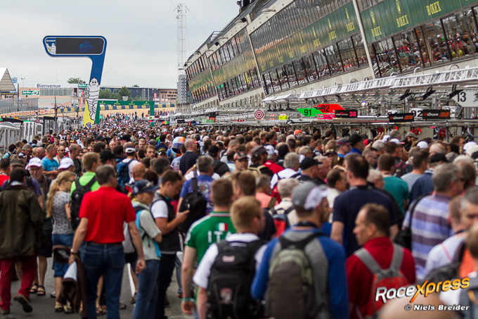 VIDEO: Coureur zonder ledematen start voorbereiding op de 24 uur van Le Mans